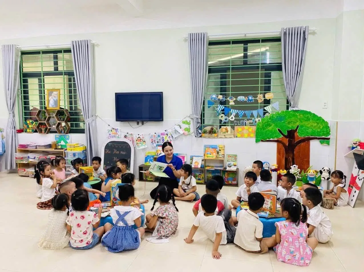 Hoạt động khám phá trong lớp học