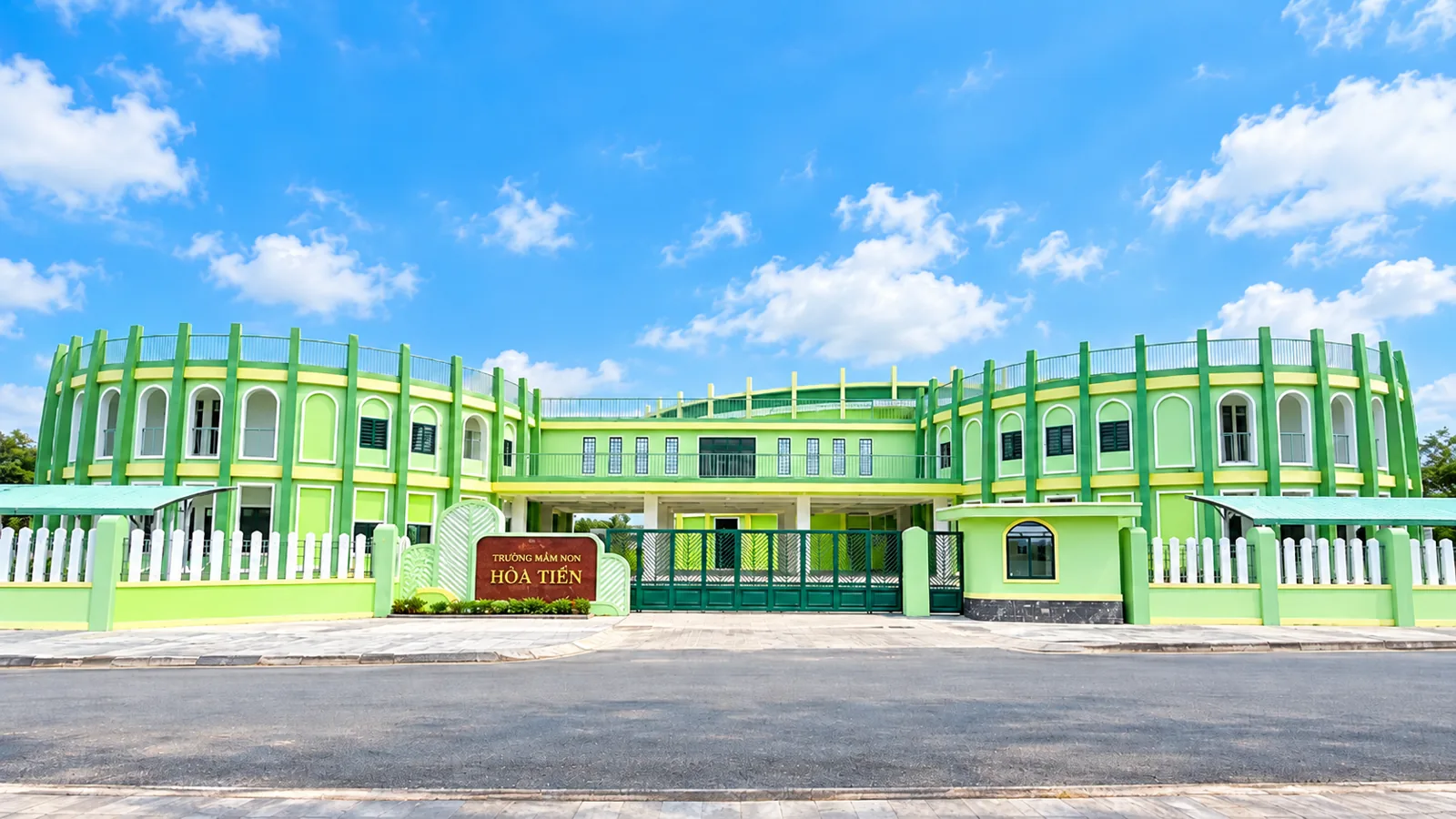 Toàn cảnh Trường Mầm non Hòa Tiến