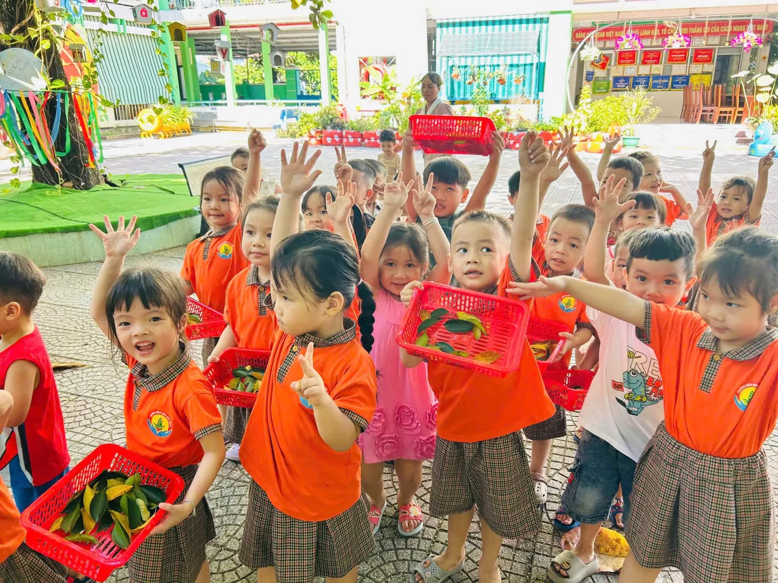 Niềm vui vận động và vui chơi của trẻ